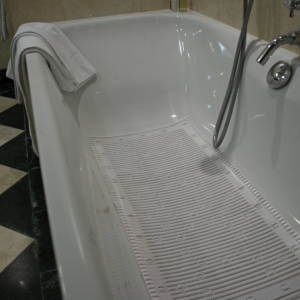 StayPut Anti-Slip Bath Mat – 43 x 90cm – White