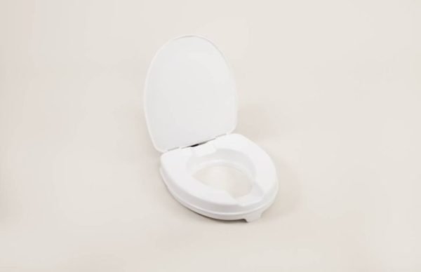 raised-toilet-seat-with-lid-for-elderly