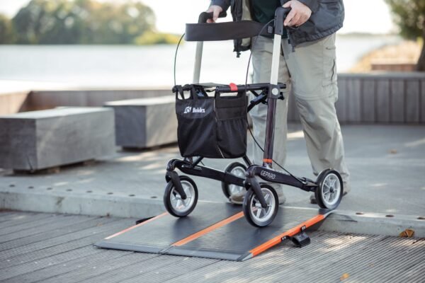 Carbon Ultralight Rollator | Gepard Rollator | Lightweight Rollator In Carbon Fibre - Image 5
