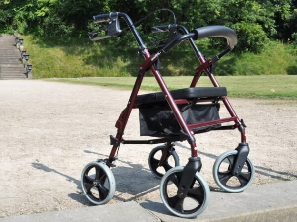 4 wheeled walker with large wheels, 4 wheel walker with seat, rollator walking aid, 4 wheel rollator with seat, 4 wheeled rollator