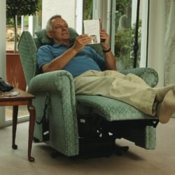 The Tudor T-Back - Image 6