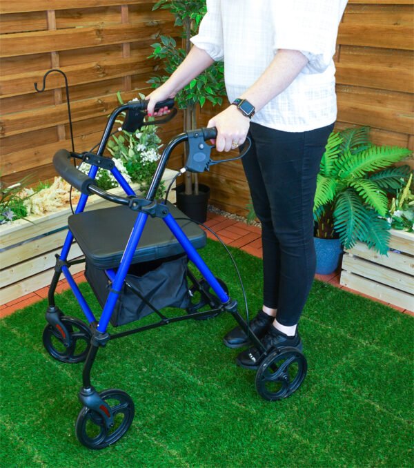 4 wheeled walker, 4 wheel walker with seat, rollator walking aid, 4 wheel rollator with seat, 4 wheeled rollator