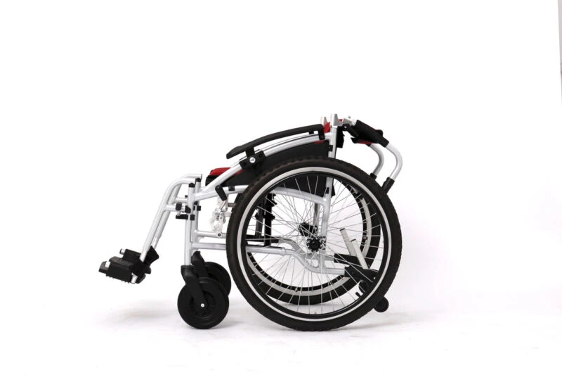 Lightweight All-Terrain Self-Propelled Wheelchair | Compact & Folding Wheelchair | Bike-Style 24 inch Pneumatic Tires - Image 5