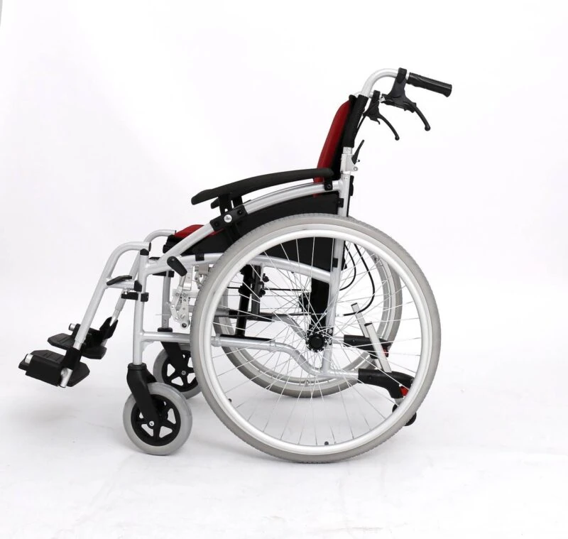 Side view of a self-propelled wheelchair with large rear wheels.