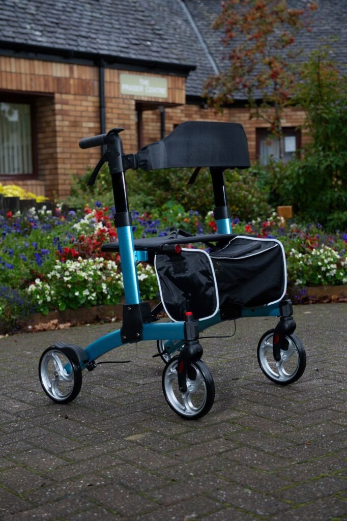 Folding rollator