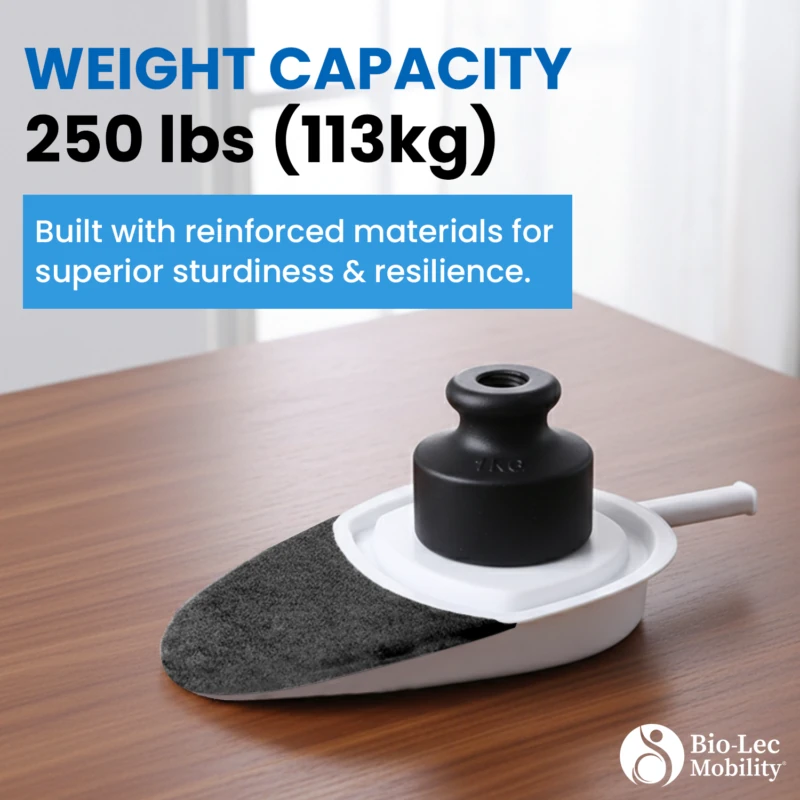 Bed pan with handle and lid on a wooden table, weight capacity text overlay.